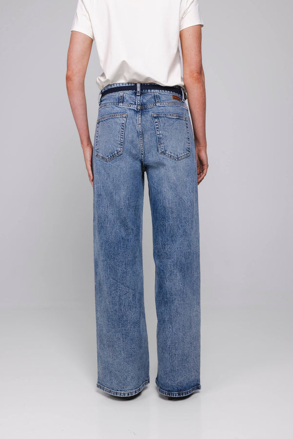Hana Jeans | Denim