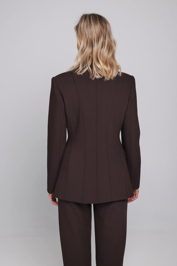 Achteraanzicht Veya Blazer met getailleerde rug en deelnaden