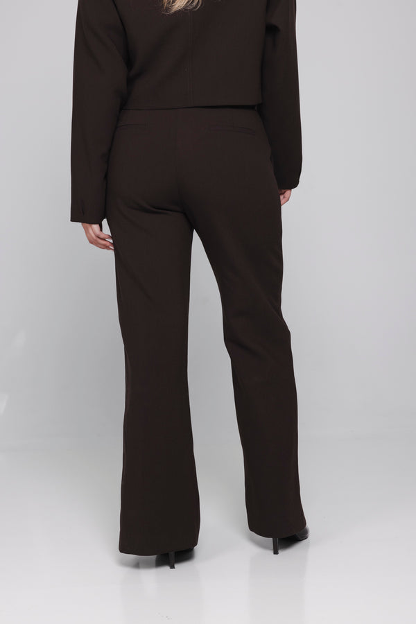 achter: Achteraanzicht Aveal dames pantalon met wijde pijpen